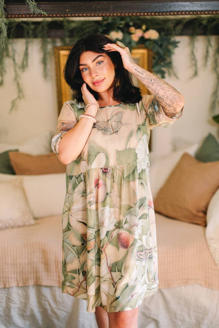 Fleur De Soleil Artist Dress w/ Pockets & Florals - Suttles & Seawinds