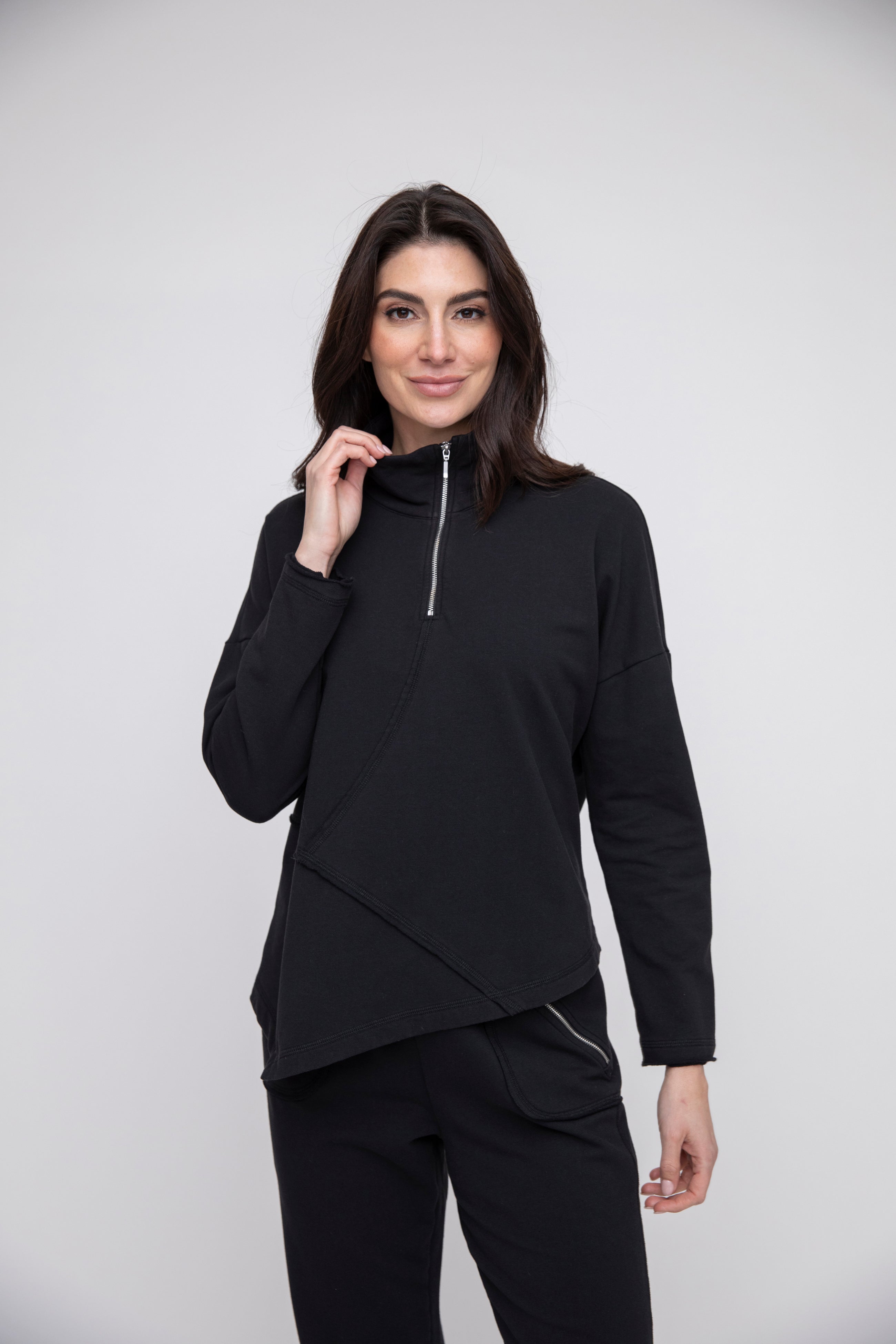 LIV - ZIP SEAM PULLOVER