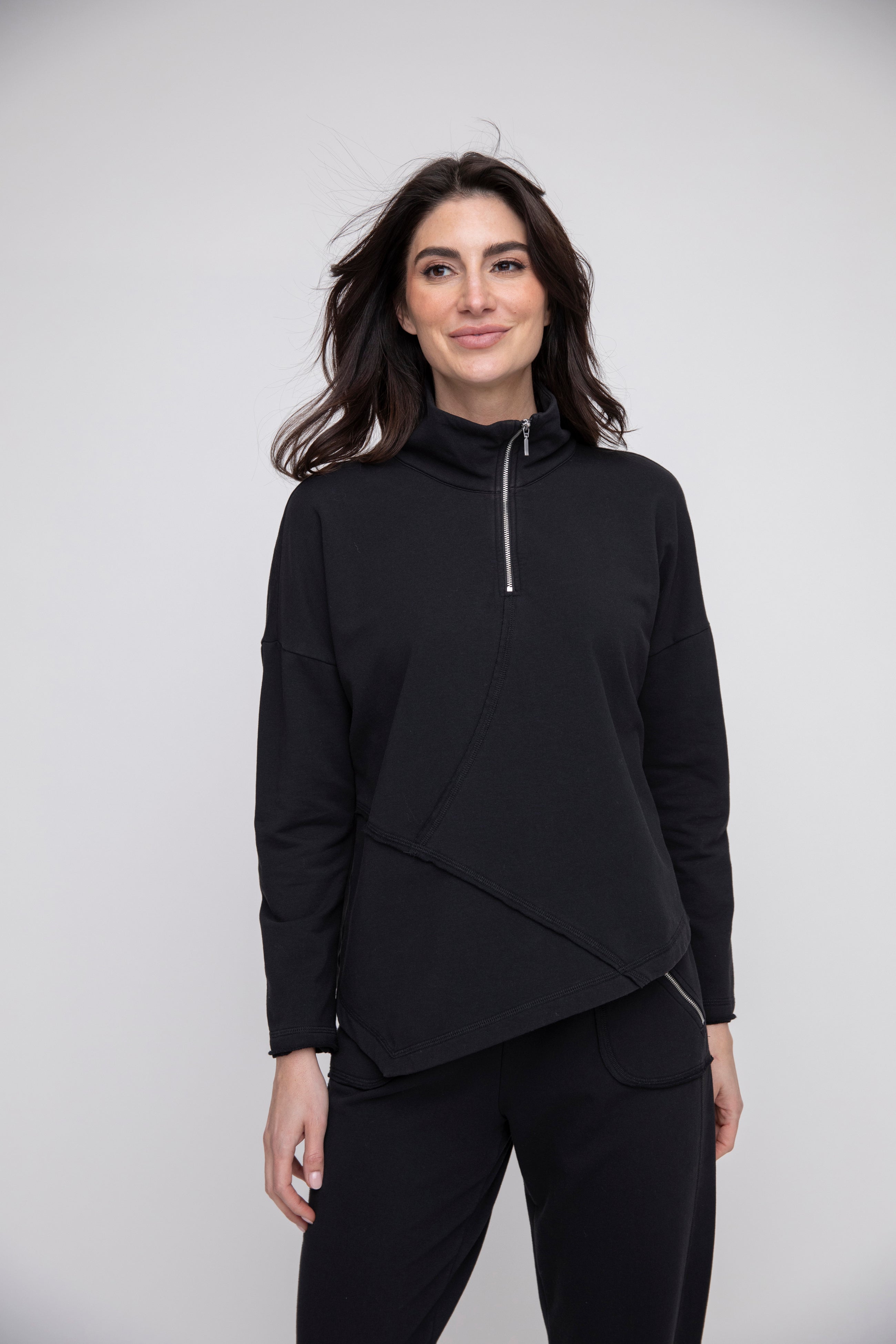 LIV - ZIP SEAM PULLOVER