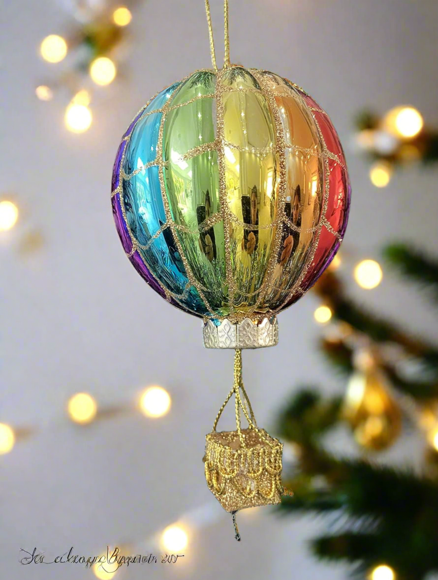 Marissa's Gifts - Glass Christmas hot air balloon