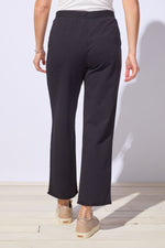 Load image into Gallery viewer, ESCAPE - BREEZY ANKLE PANT
