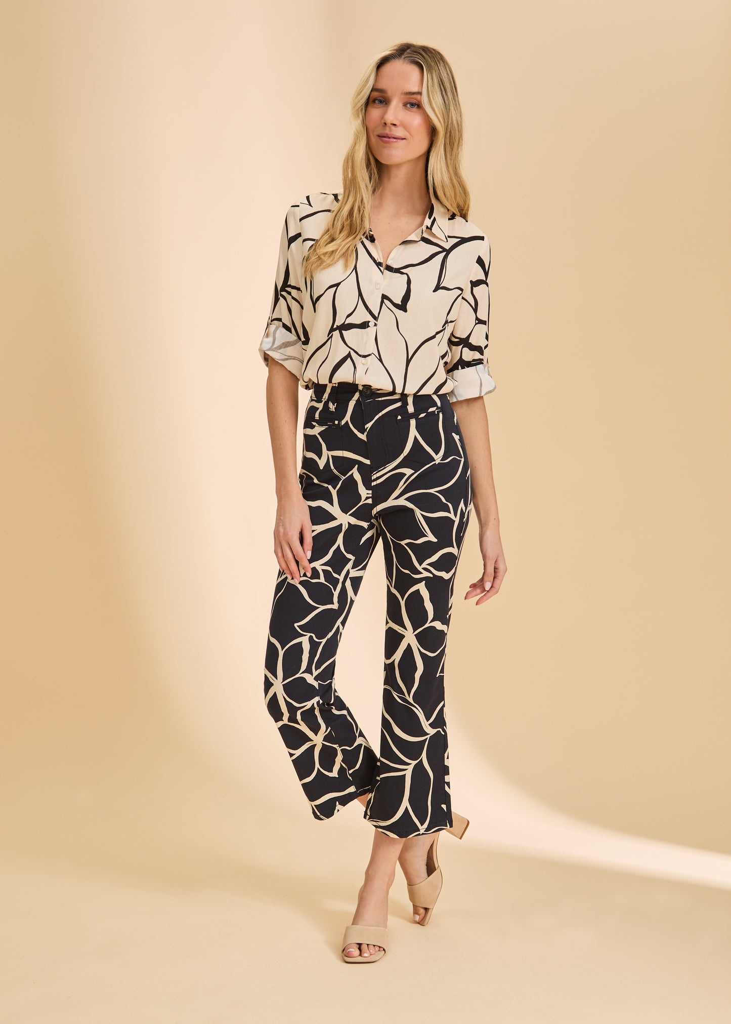 SUZANNE PRINTED BOOT CROP