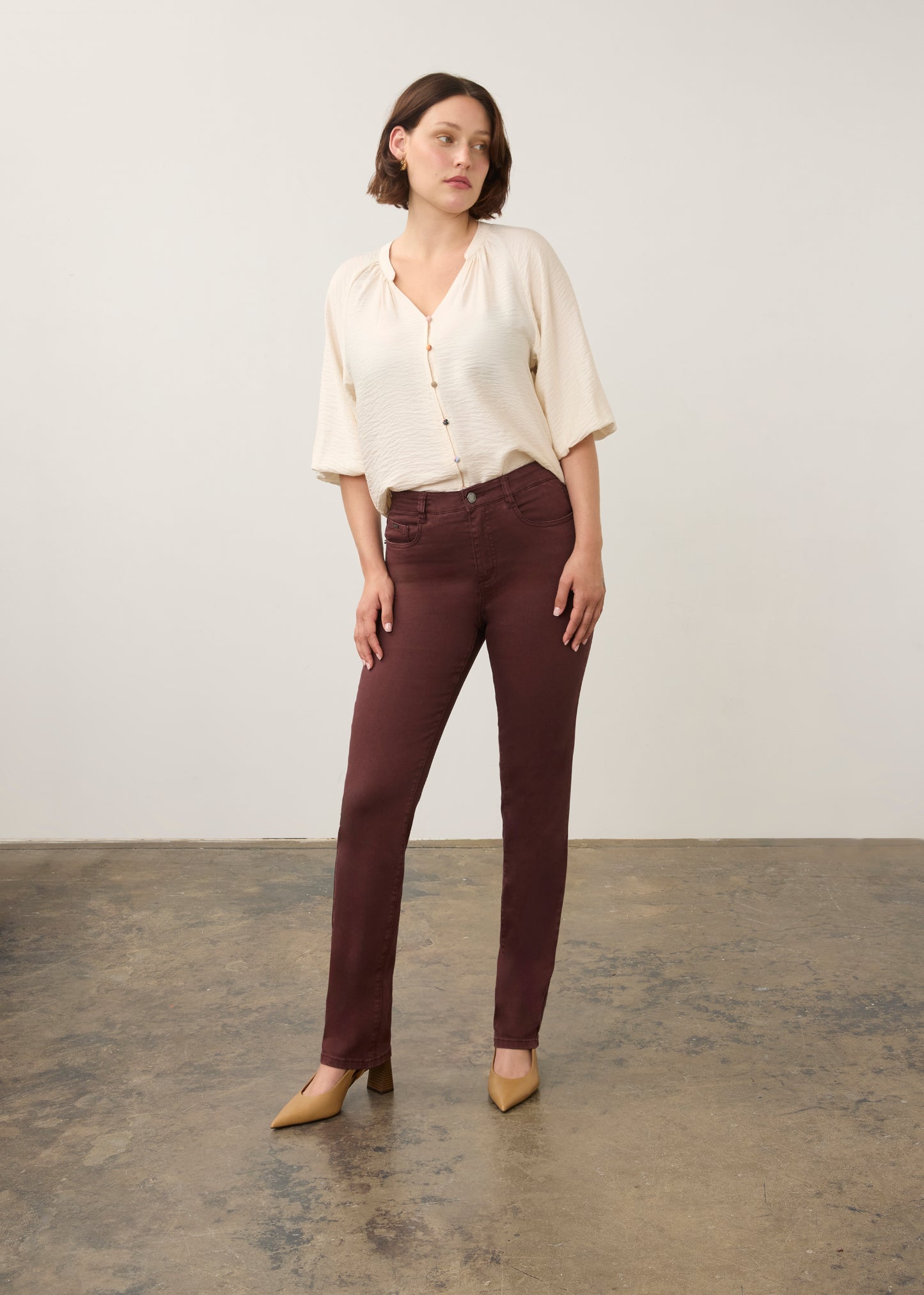 Suzanne Straight Leg