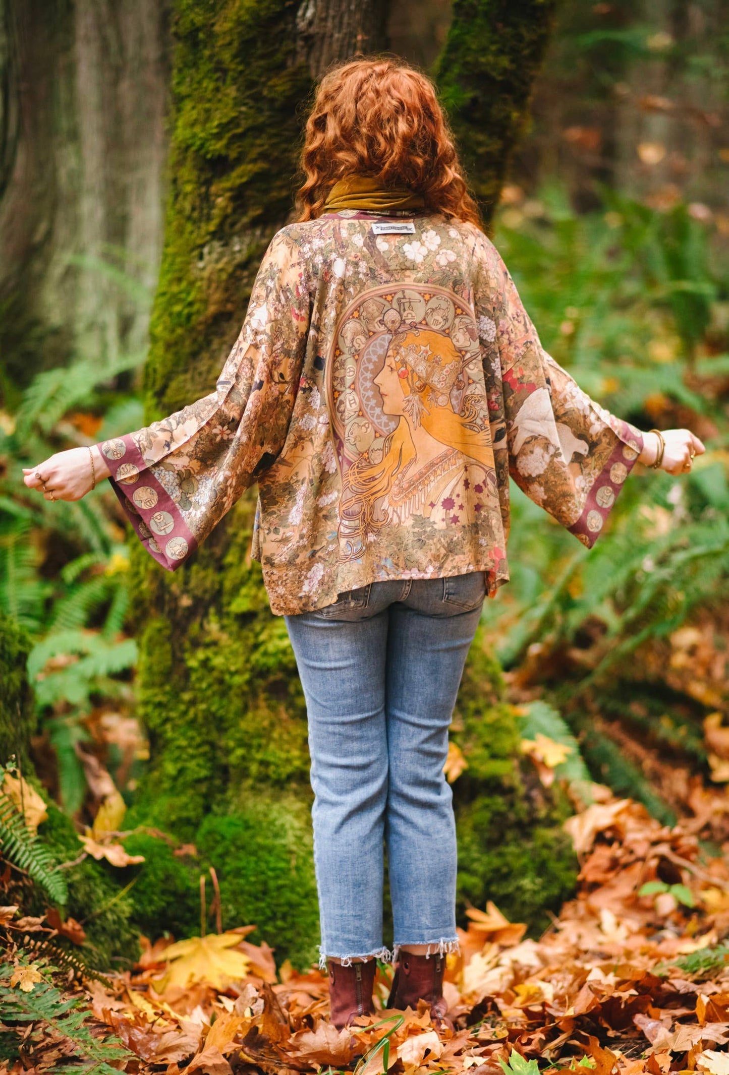Dream Weaver Pixie Duster Cropped Kimono w/ Zodiac - Suttles & Seawinds