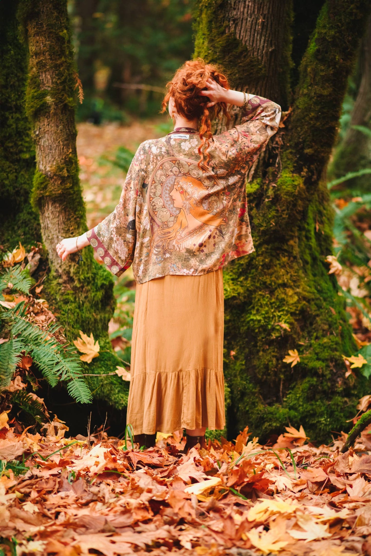 Dream Weaver Pixie Duster Cropped Kimono w/ Zodiac - Suttles & Seawinds