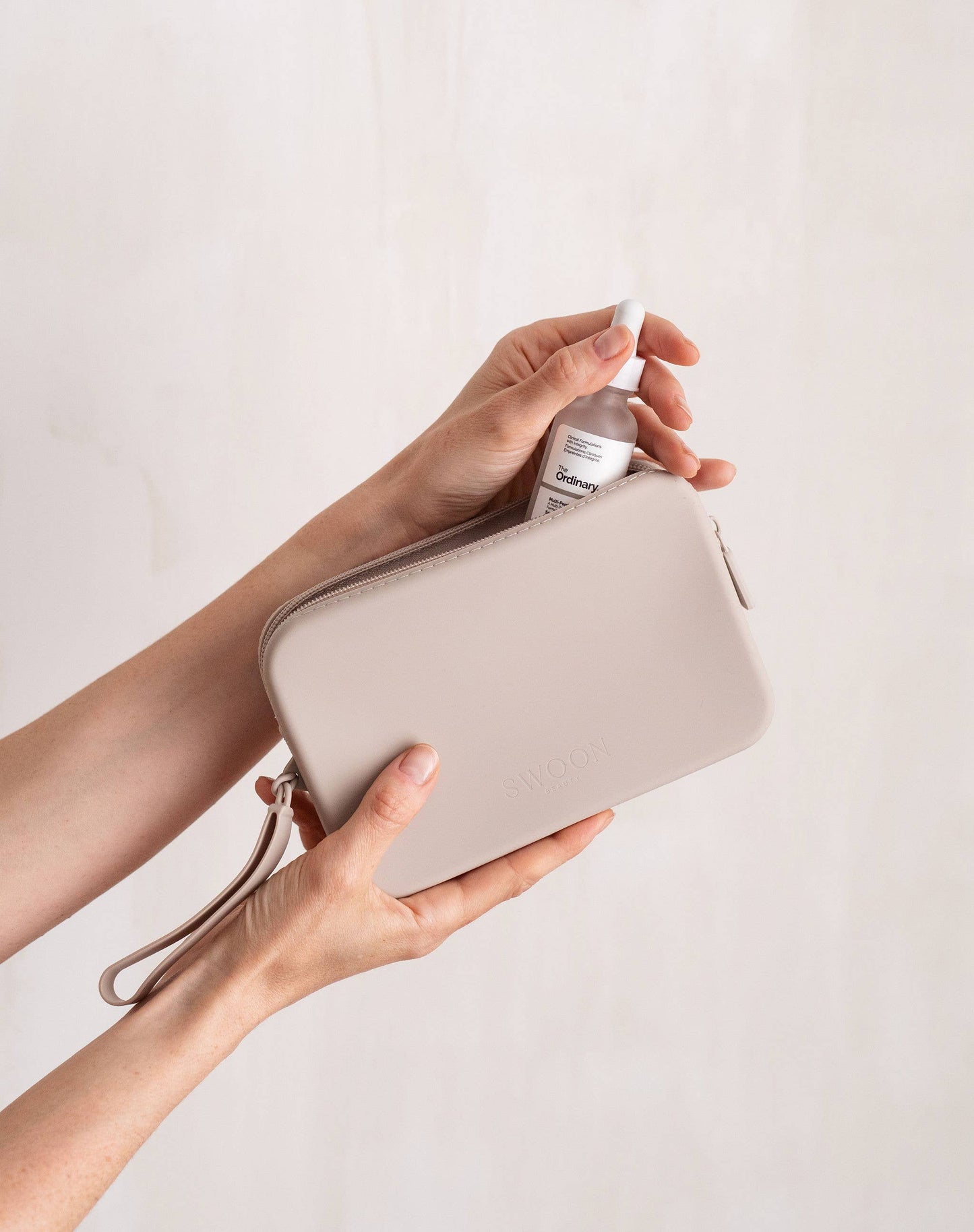 SWOON  - SILICONE MAKE UP BAG - MEDIUM