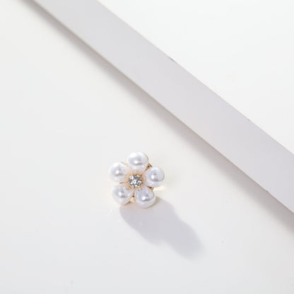 Pearl Flower Brooch or Scarf Magnet - Suttles & Seawinds