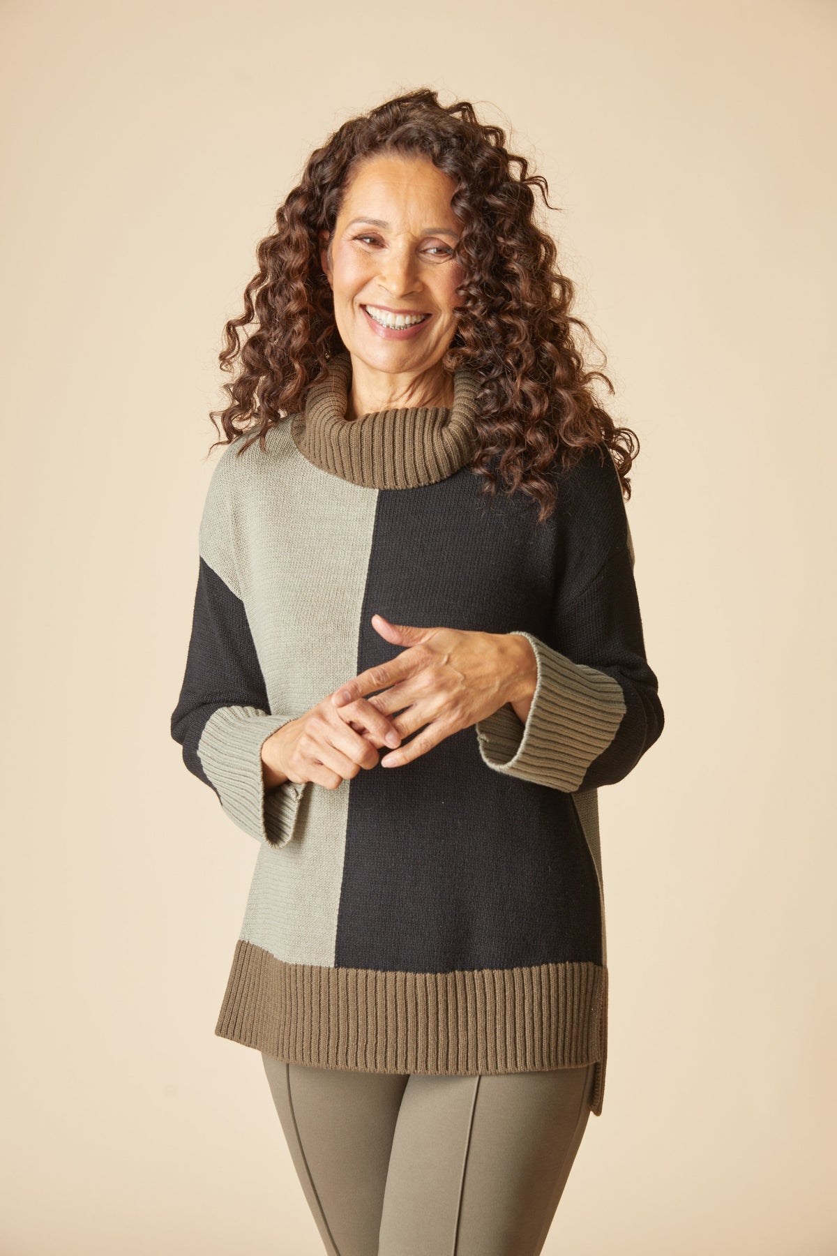 Mix It Up Sweater in Umber