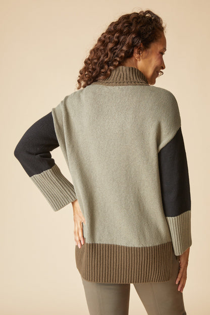 Mix It Up Sweater in Umber