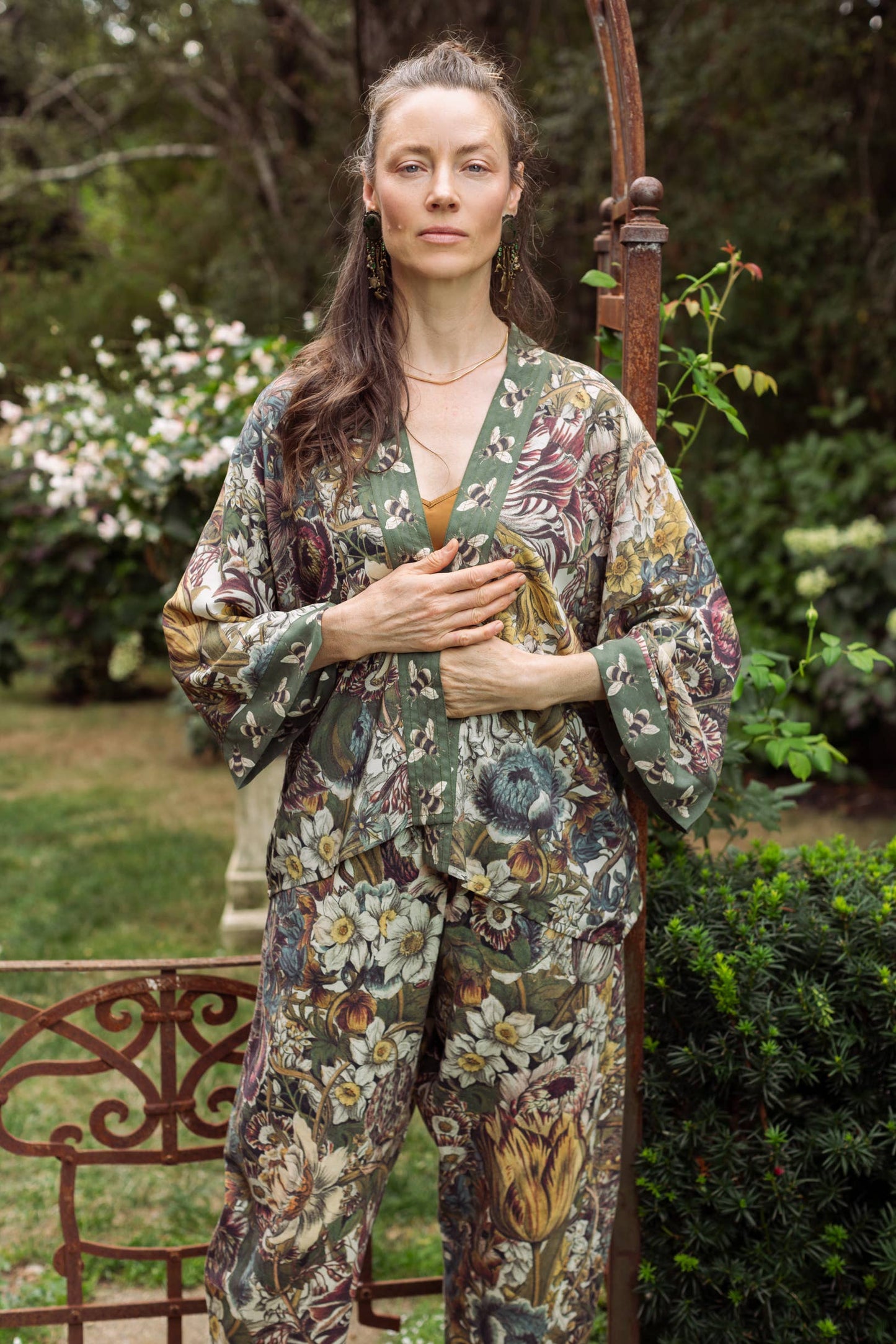 Love Grows Wild Pixie Duster Cropped Kimono w/ Bees - Suttles & Seawinds