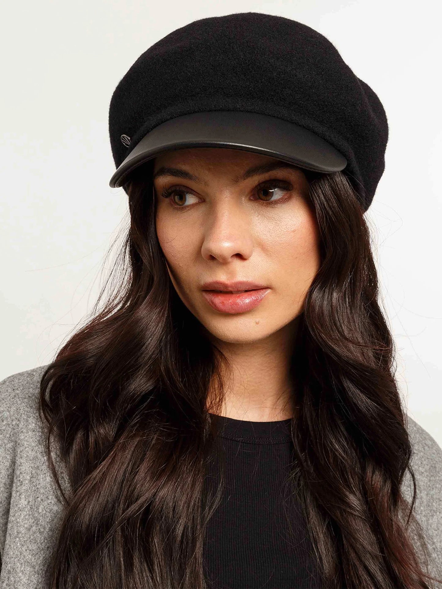 LOEVENICH - PEAK FAUX LEATHER TRIM CAP