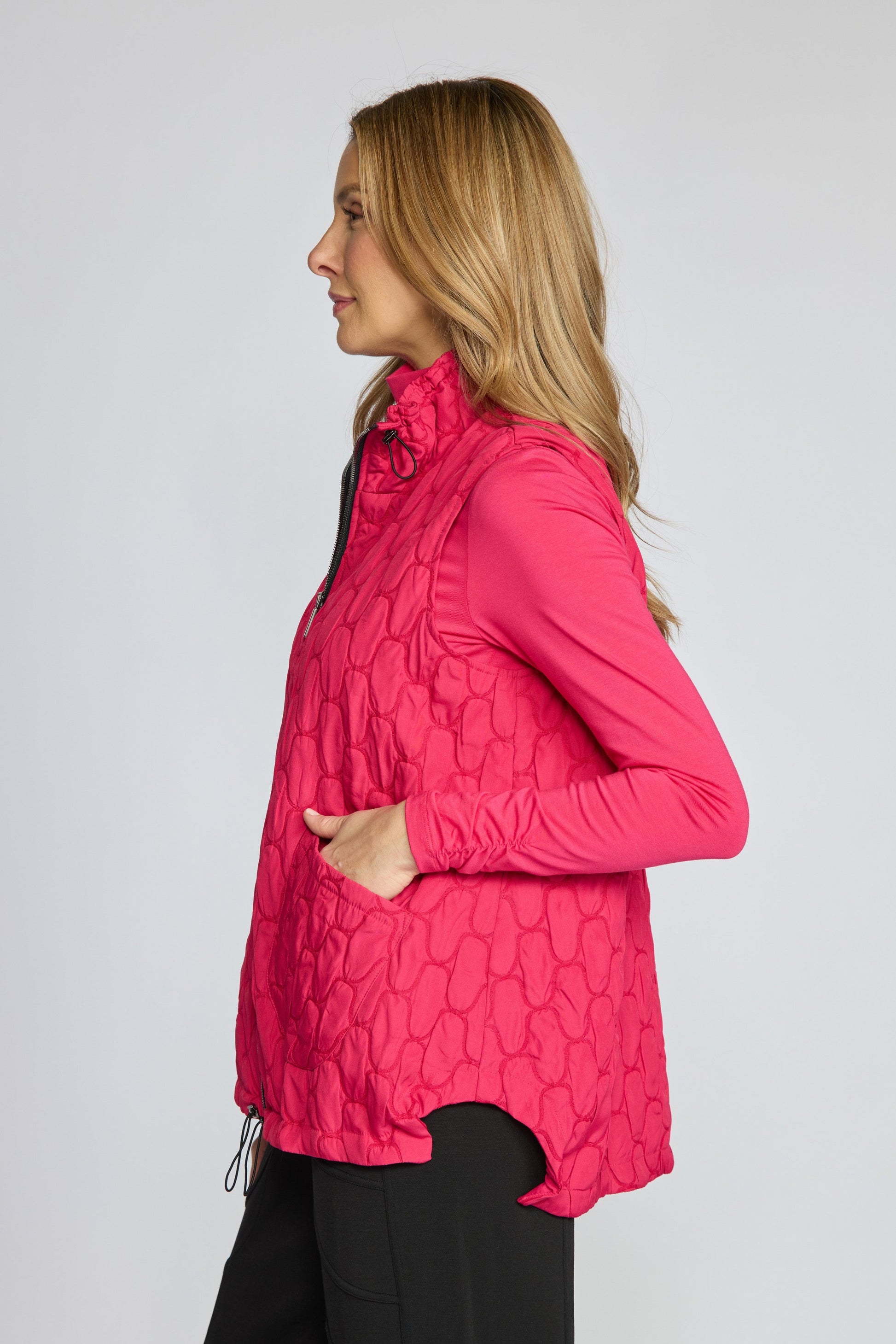 Capsule Vest in Magenta