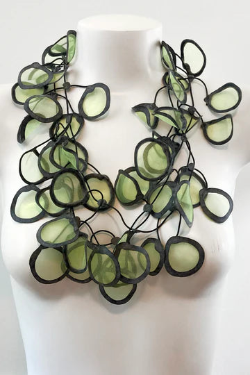 TRANSPARENT RUBBER NECKLACE