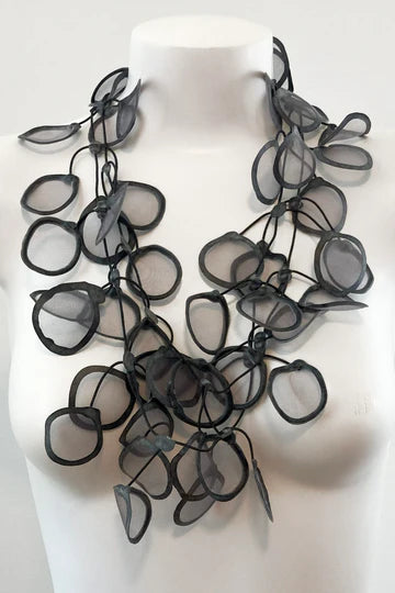 TRANSPARENT RUBBER NECKLACE