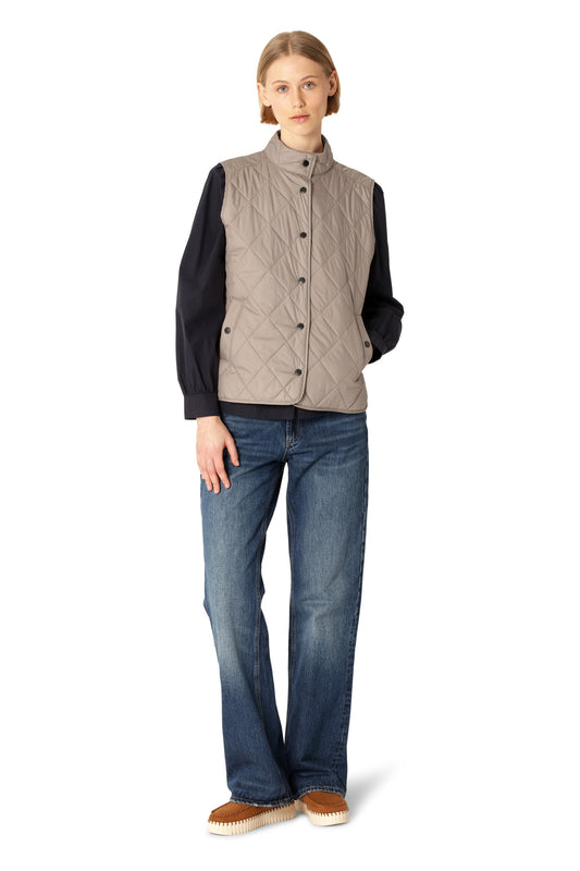 QUILTED SHORT VEST