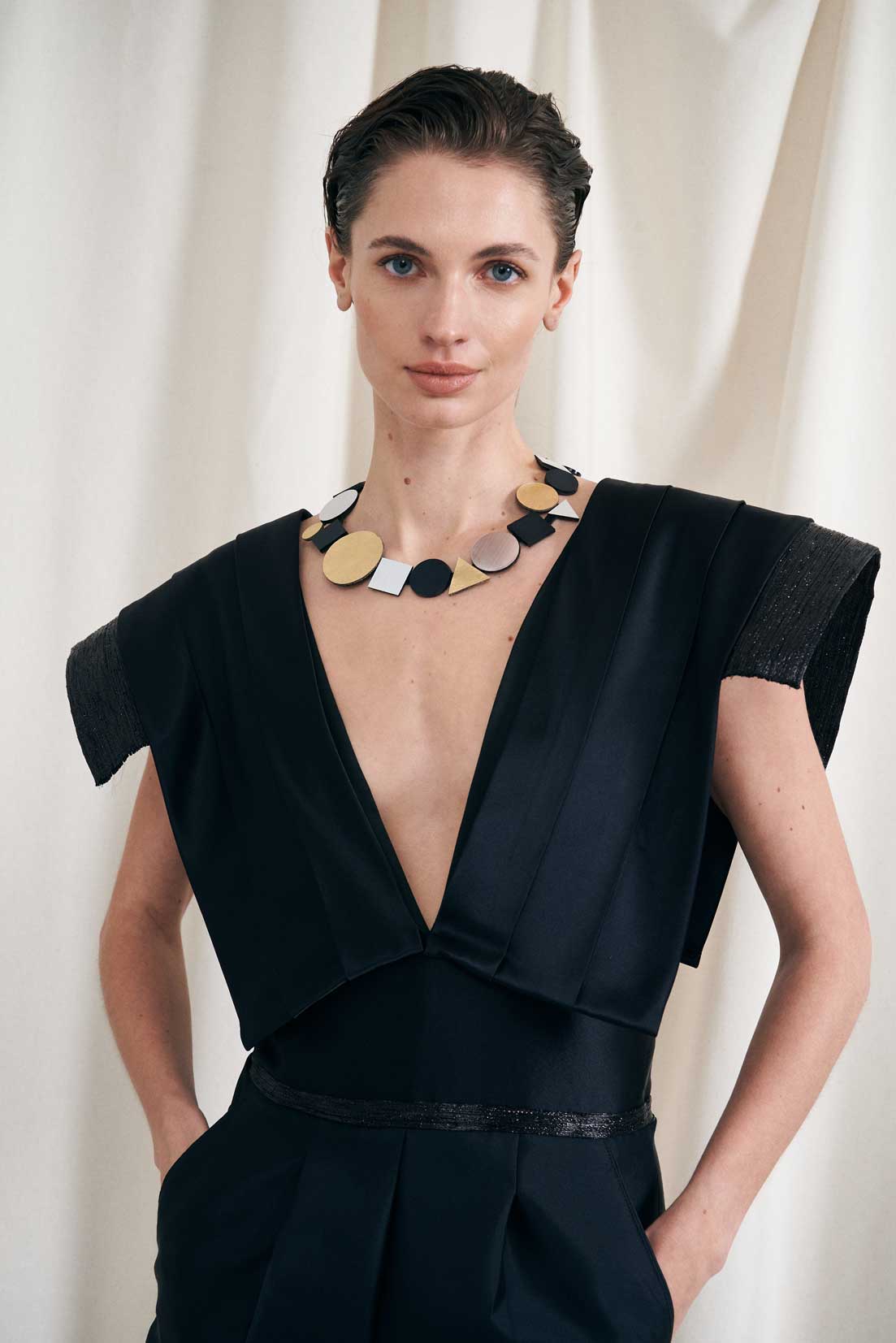 ISKINSISTERS - BAUHAUS GEO NECKLACE