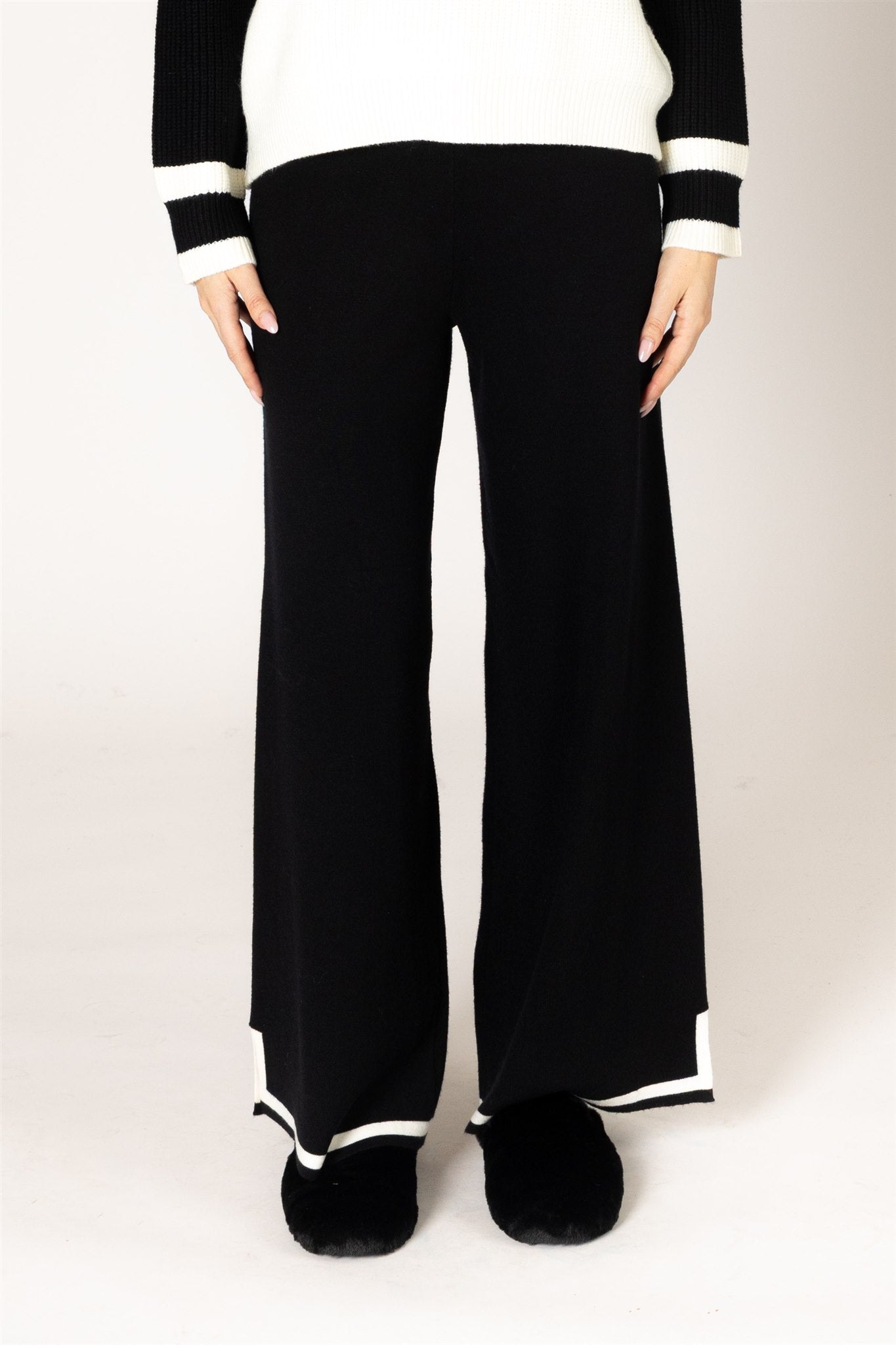Essentials Tipped Pant