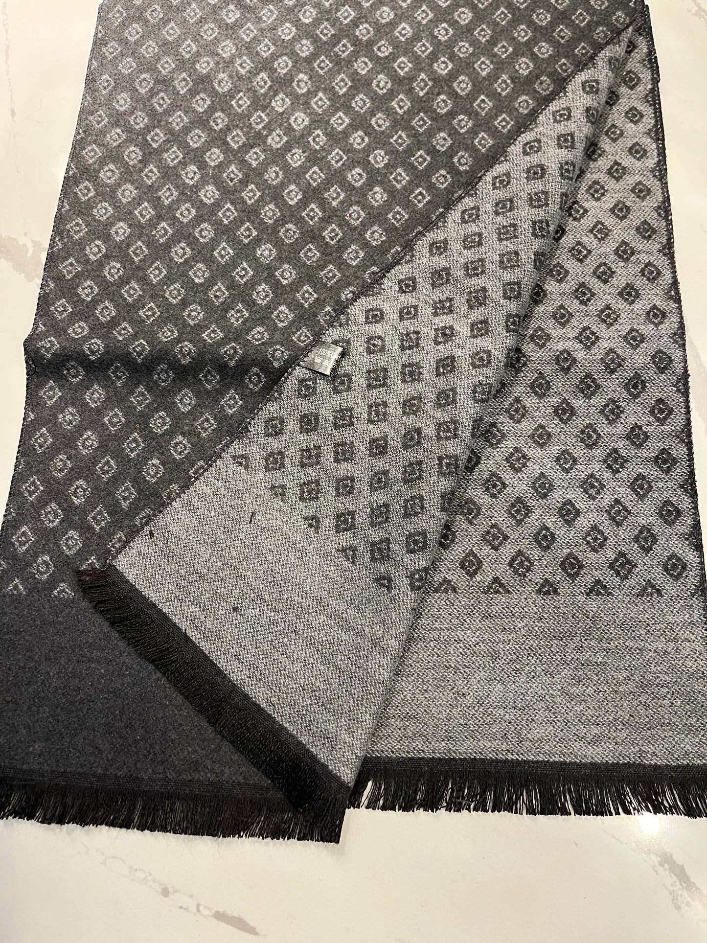 RADIANCE - OBLONG  100% CASHMERE SCARF