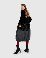 Load image into Gallery viewer, ALEMBIKA - VELVET BODICE DRESS
