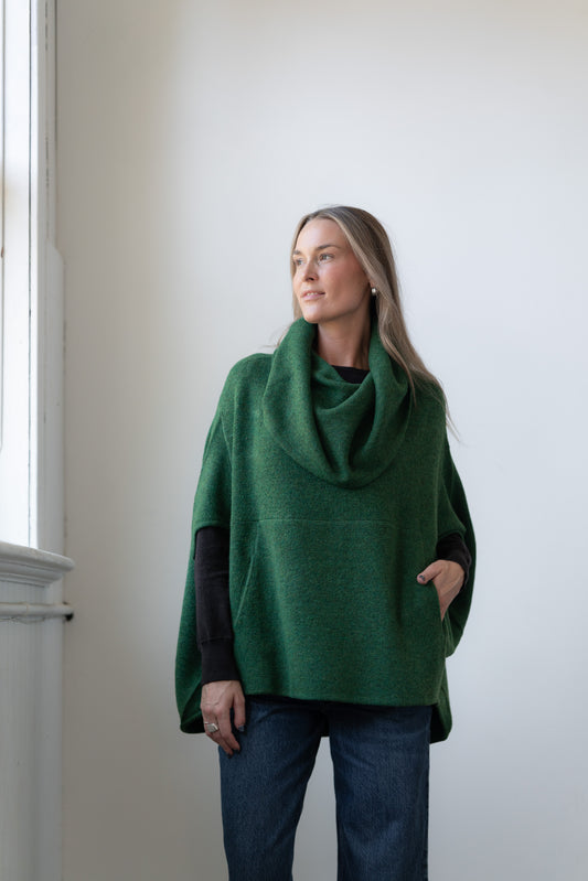 Kanga Cowl Capelet