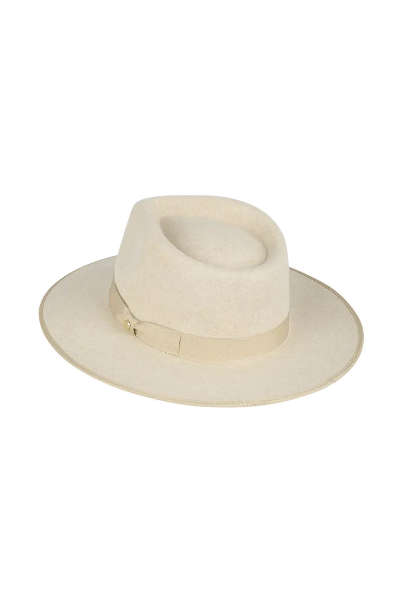 Tara Fedora