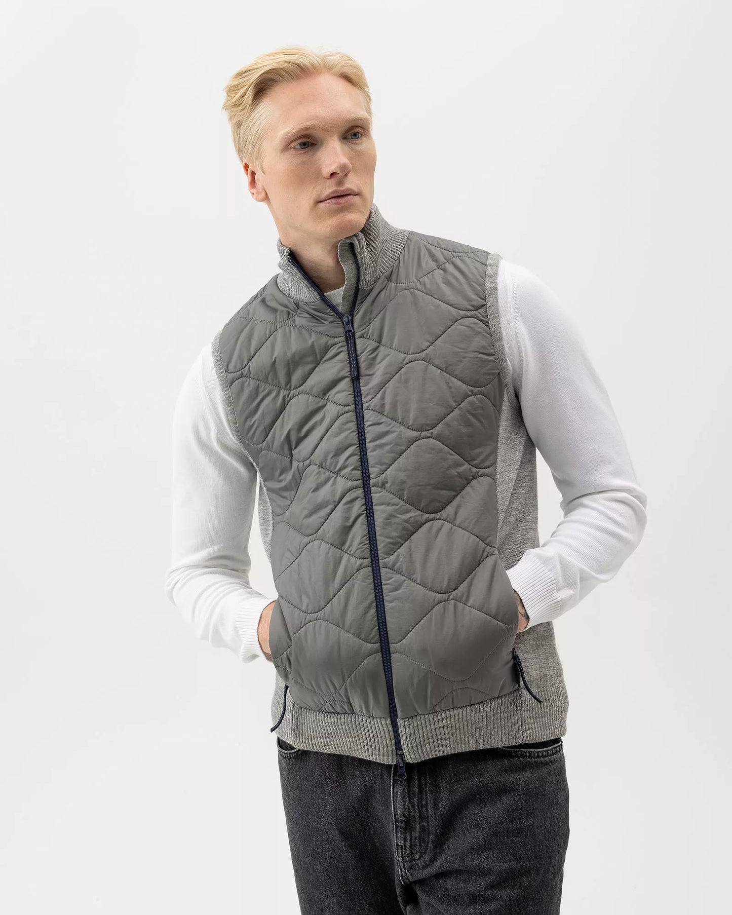 HOLEBROOK - CONNY VEST WINDPROOF