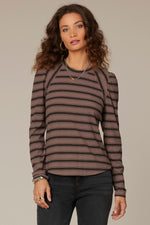 Load image into Gallery viewer, WIT &amp; WISDOM - SCOOP NECK STRIPE TOP
