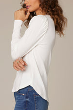 Load image into Gallery viewer, WIT &amp; WISDOM - V-NECK SHIRTAIL HEM TOP
