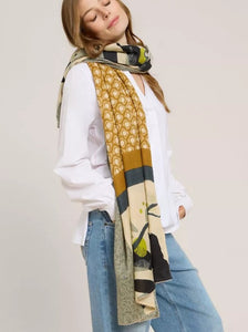 WHITE STUFF - LEAF PRINT WOOL COTTON SCARF