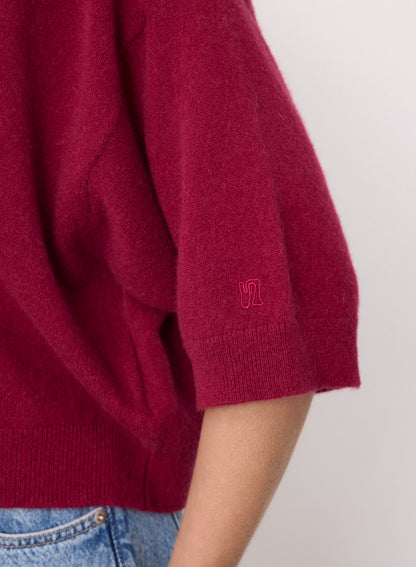 Lilou in Burgundy