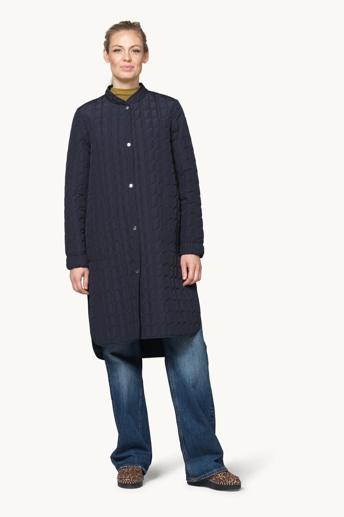 LINE01 long quilted jacket