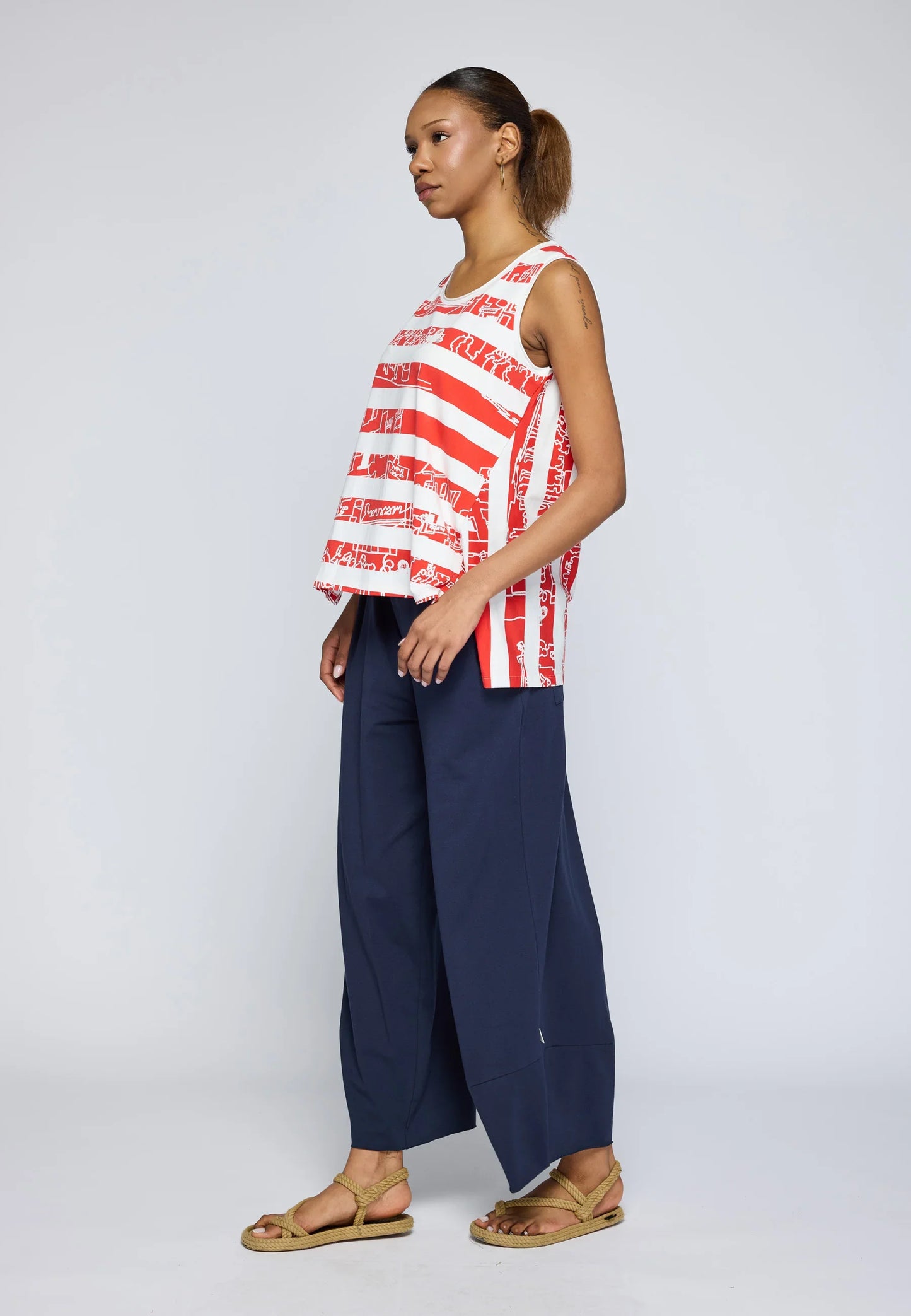 ILARIA CURVED JESREY PANT