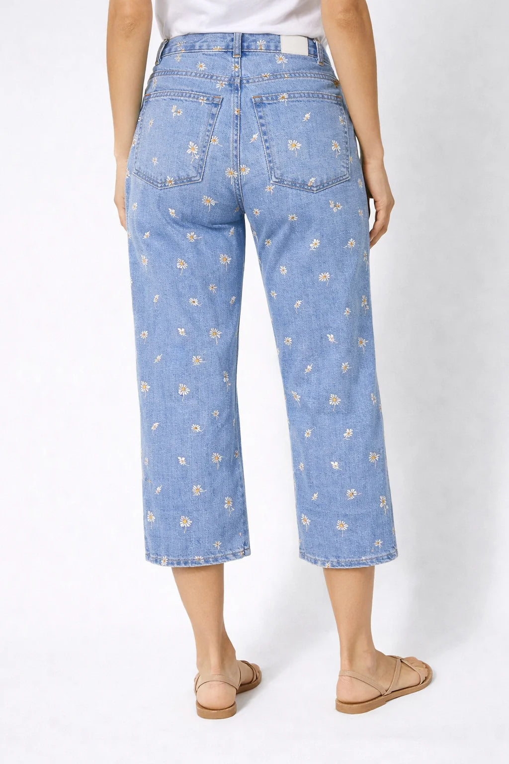 Relaxed Embroidered Pedal Pusher
