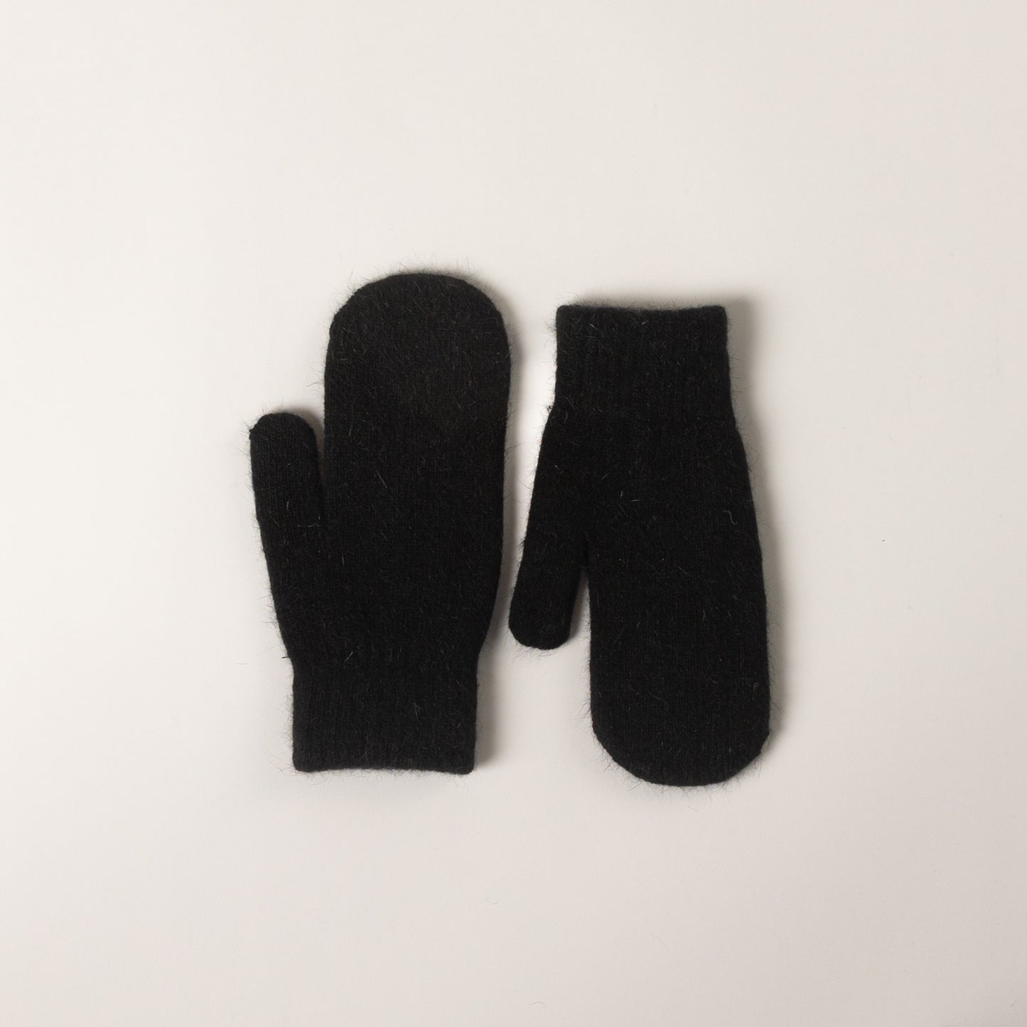 Solid Classic Mittens