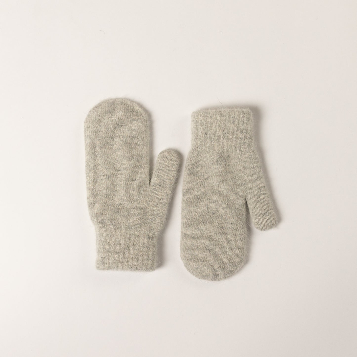 Solid Classic Mittens