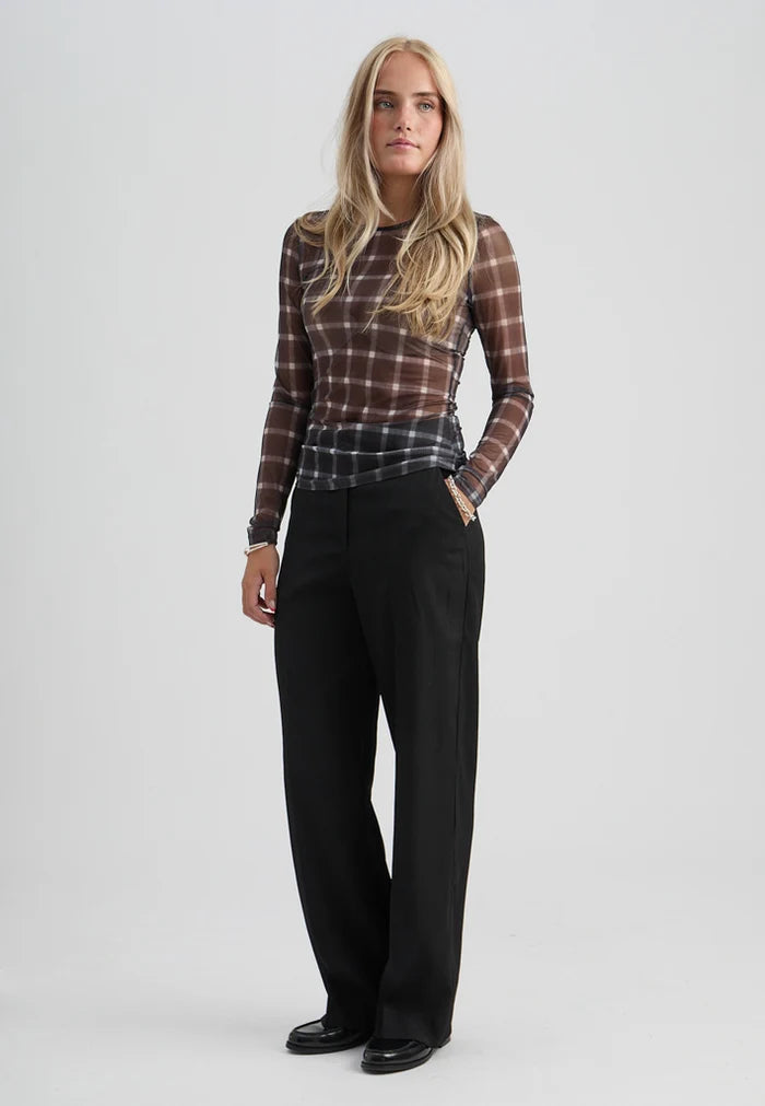 Minus Stefine Mesh Long Sleeve Top - Lifestyle