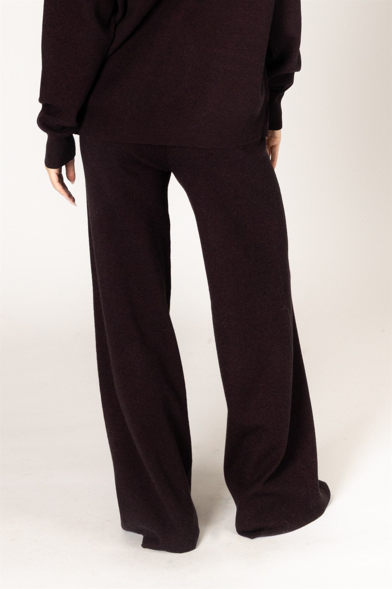 Essentials Everyday Pant