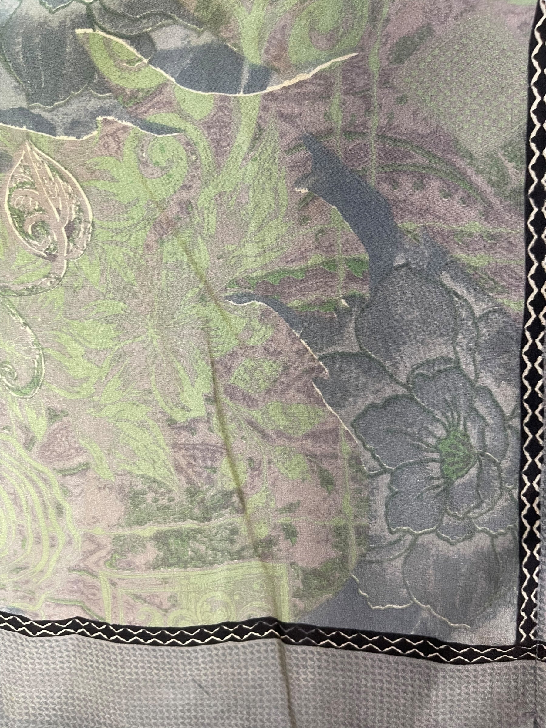 sariKNOTsari  PRC6883 Avatar Pure Silk Versatile Vest