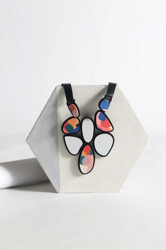 ISKINSISTERS - STONE NECKLACE NEUTRAL