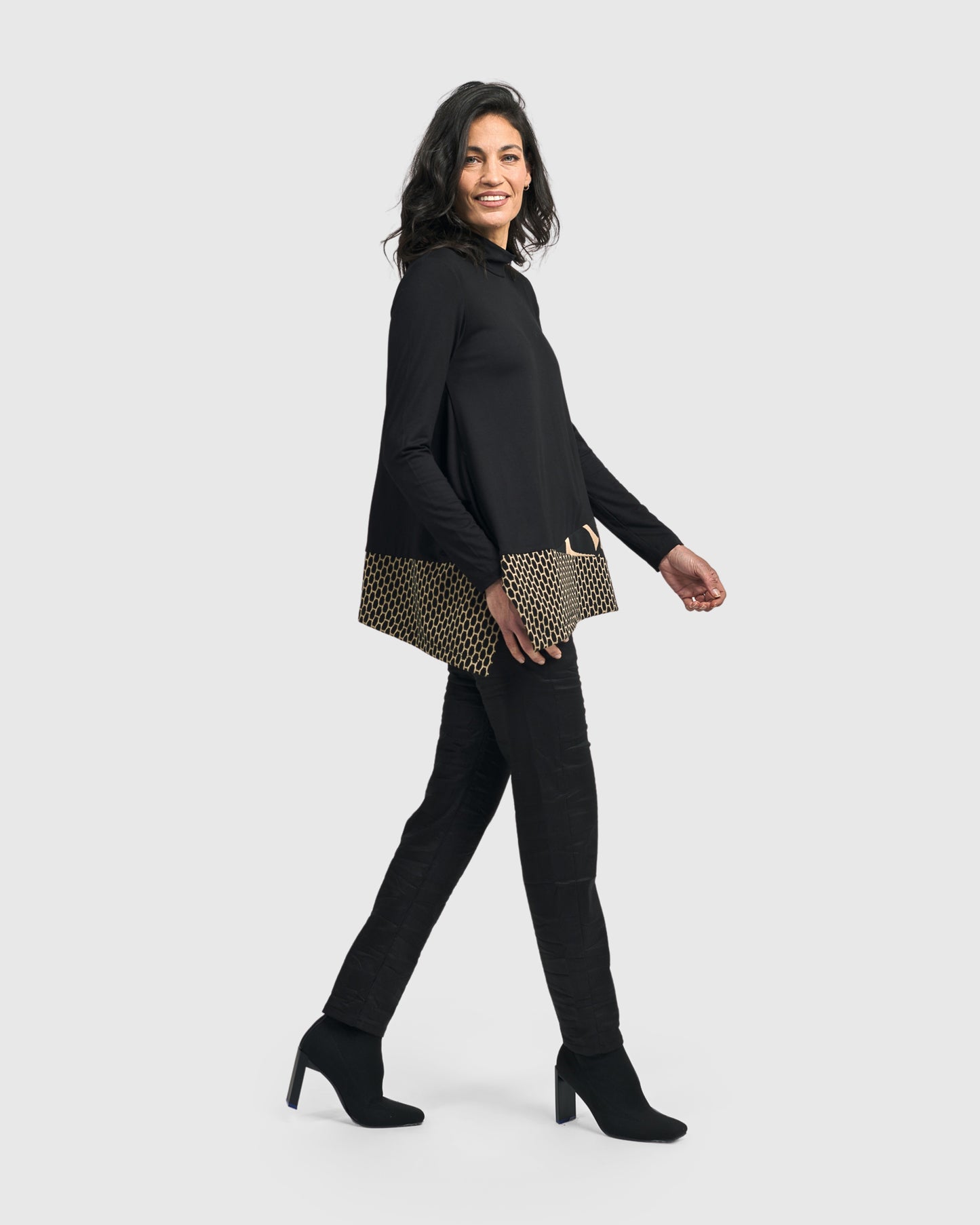 ALEMBIKA - BLACK TUNIC W/PRINT PATTERN