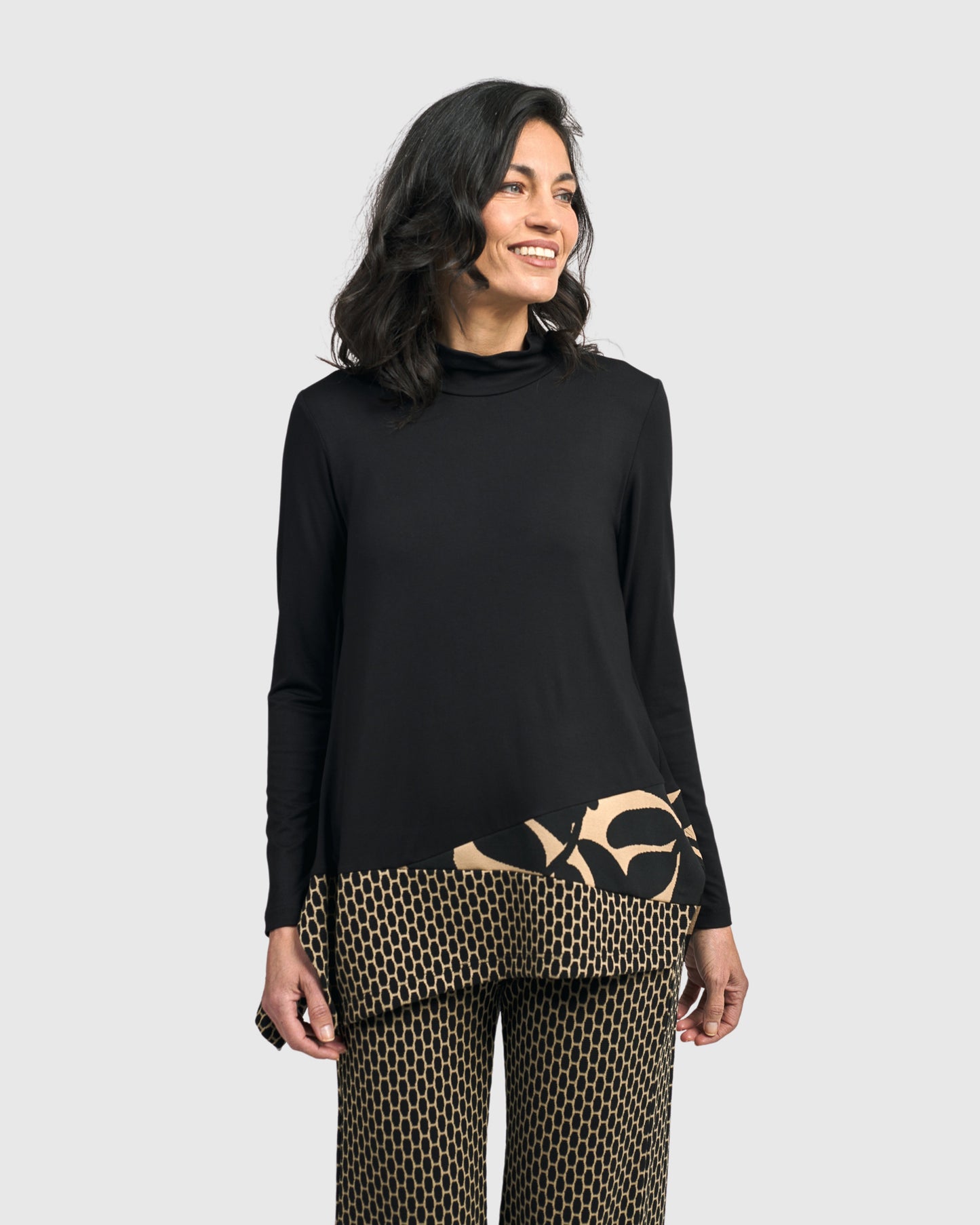 ALEMBIKA - BLACK TUNIC W/PRINT PATTERN