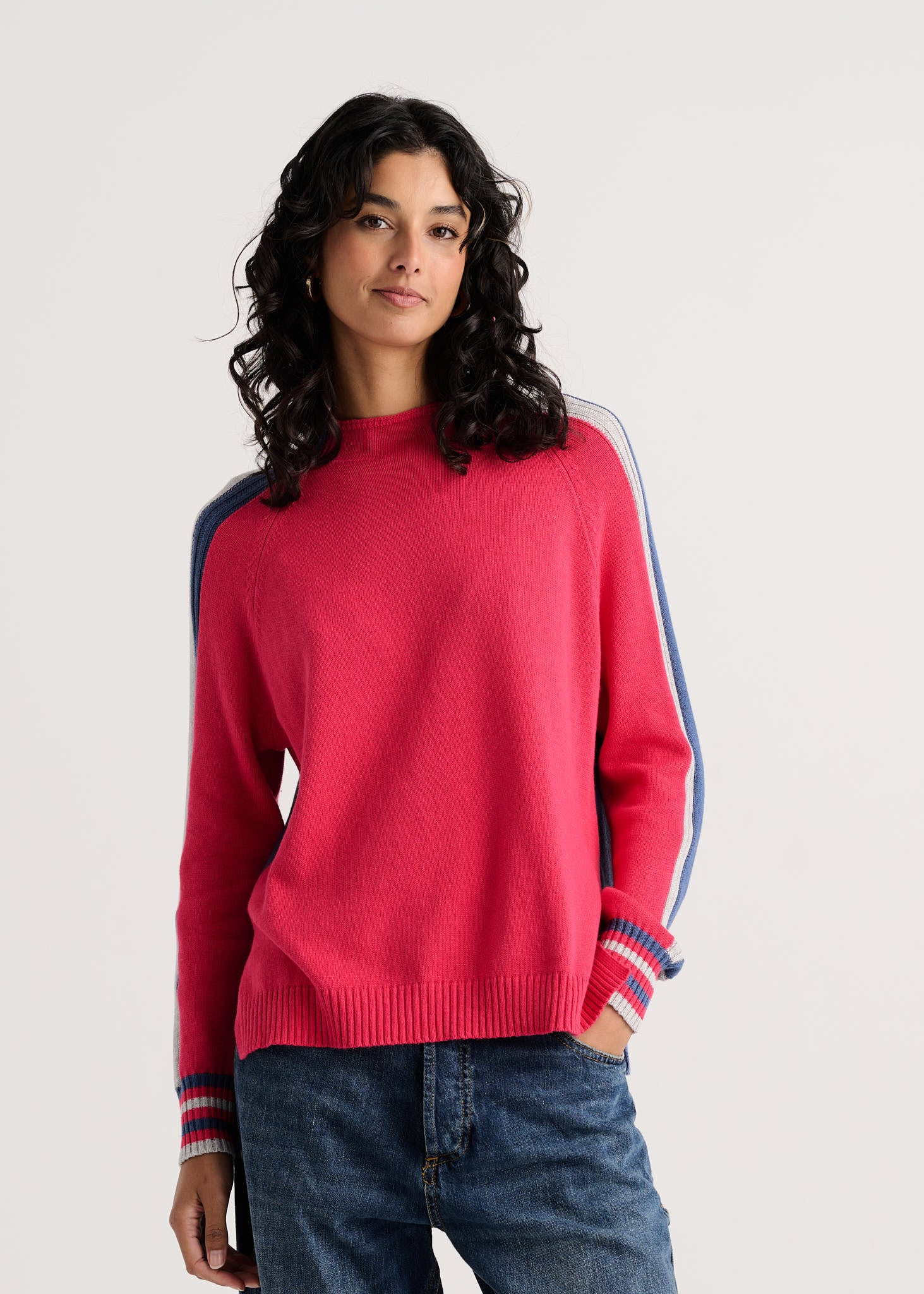 2 Way Reversible Funnel Neck in Winterberry, photo 2