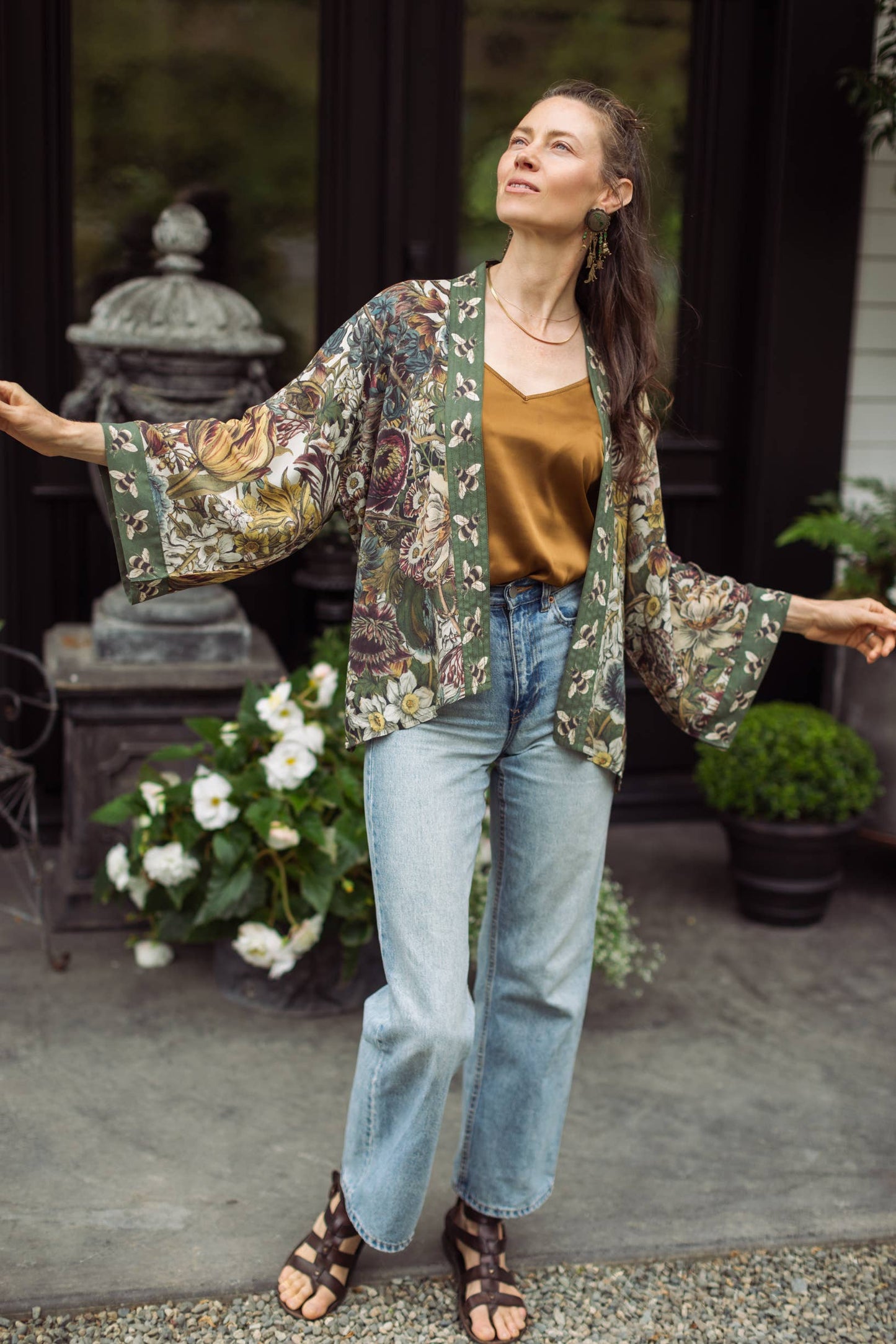 Love Grows Wild Pixie Duster Cropped Kimono w/ Bees - Suttles & Seawinds