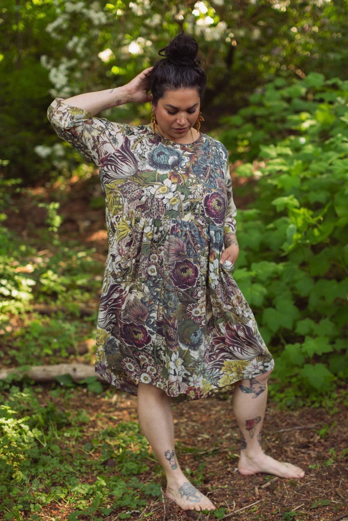 Love Grows Wild Artist Dress Tunic w/ Pockets, Bees & Floral - Suttles & Seawinds