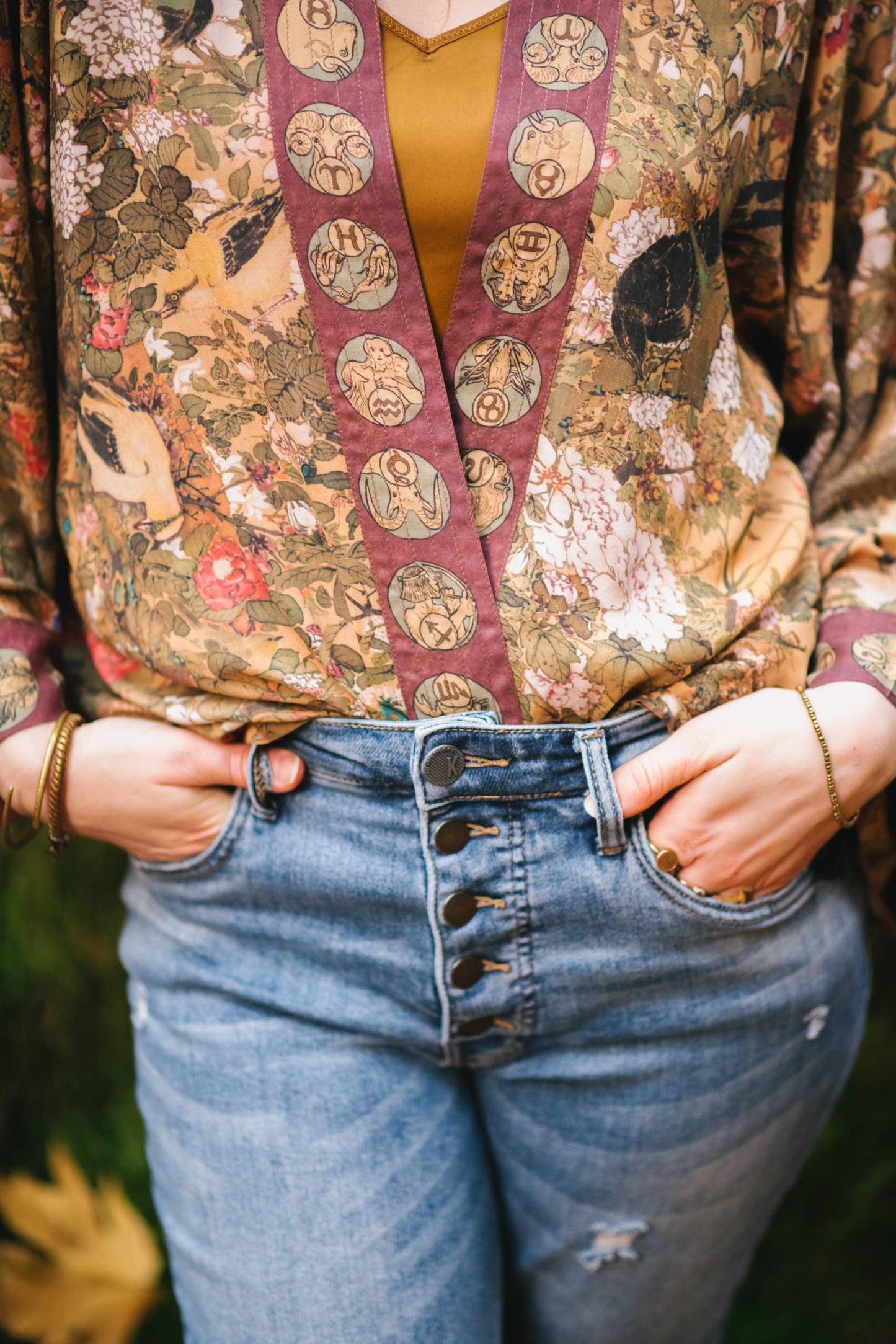 Dream Weaver Pixie Duster Cropped Kimono w/ Zodiac - Suttles & Seawinds