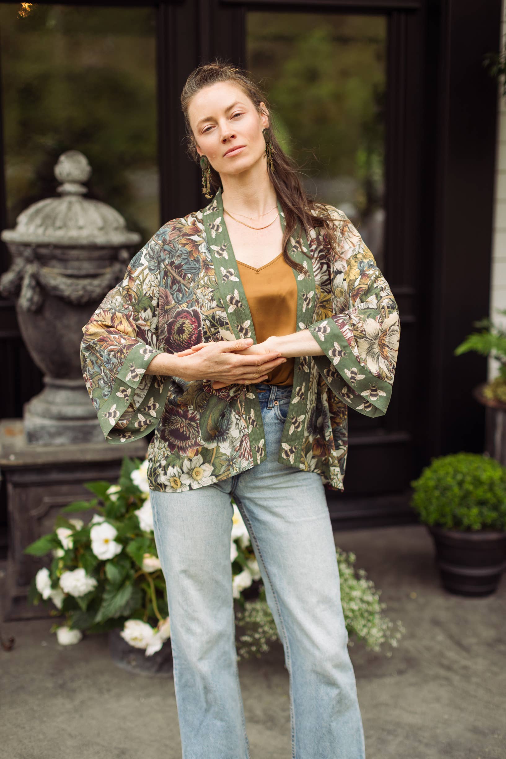 Love Grows Wild Pixie Duster Cropped Kimono w/ Bees - Suttles & Seawinds