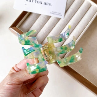 Jema Acetate Claw Clip - Suttles & Seawinds