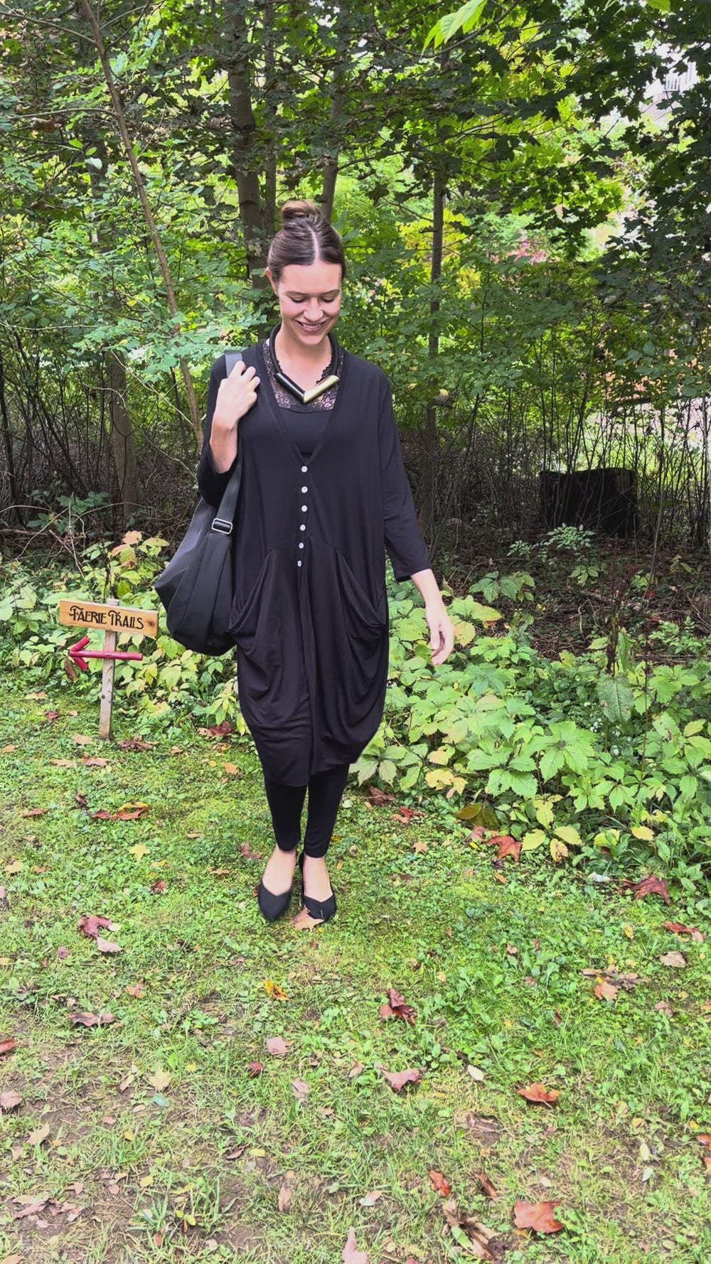Cari in everyday black: Alembika cardigan, Minus Vanessa top, Blue Sky Ruby leggings, Skyla Chloe crossbody bag and Iskin Sisters necklace