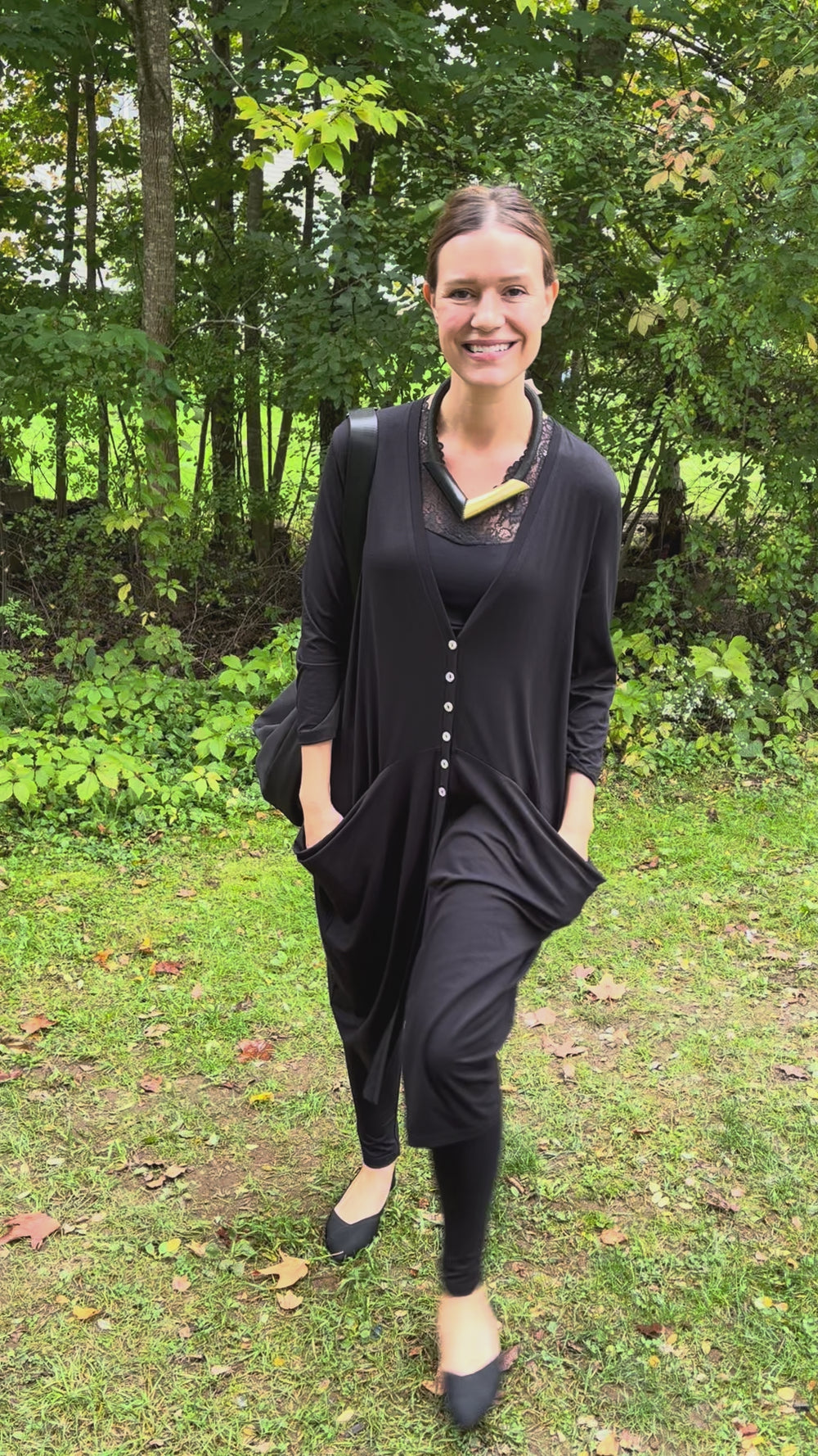Cari in everyday black: Alembika cardigan, Minus Vanessa top, Blue Sky Ruby leggings, Skyla Chloe crossbody bag and Iskin Sisters necklace