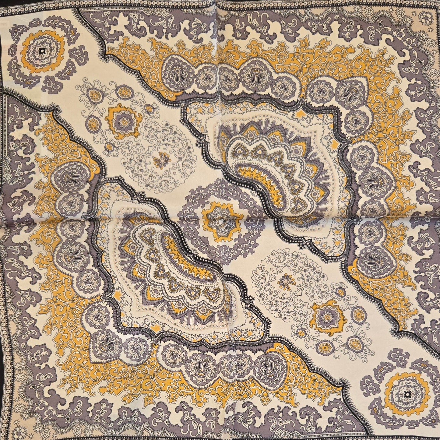 T & E - SCARF 670155573